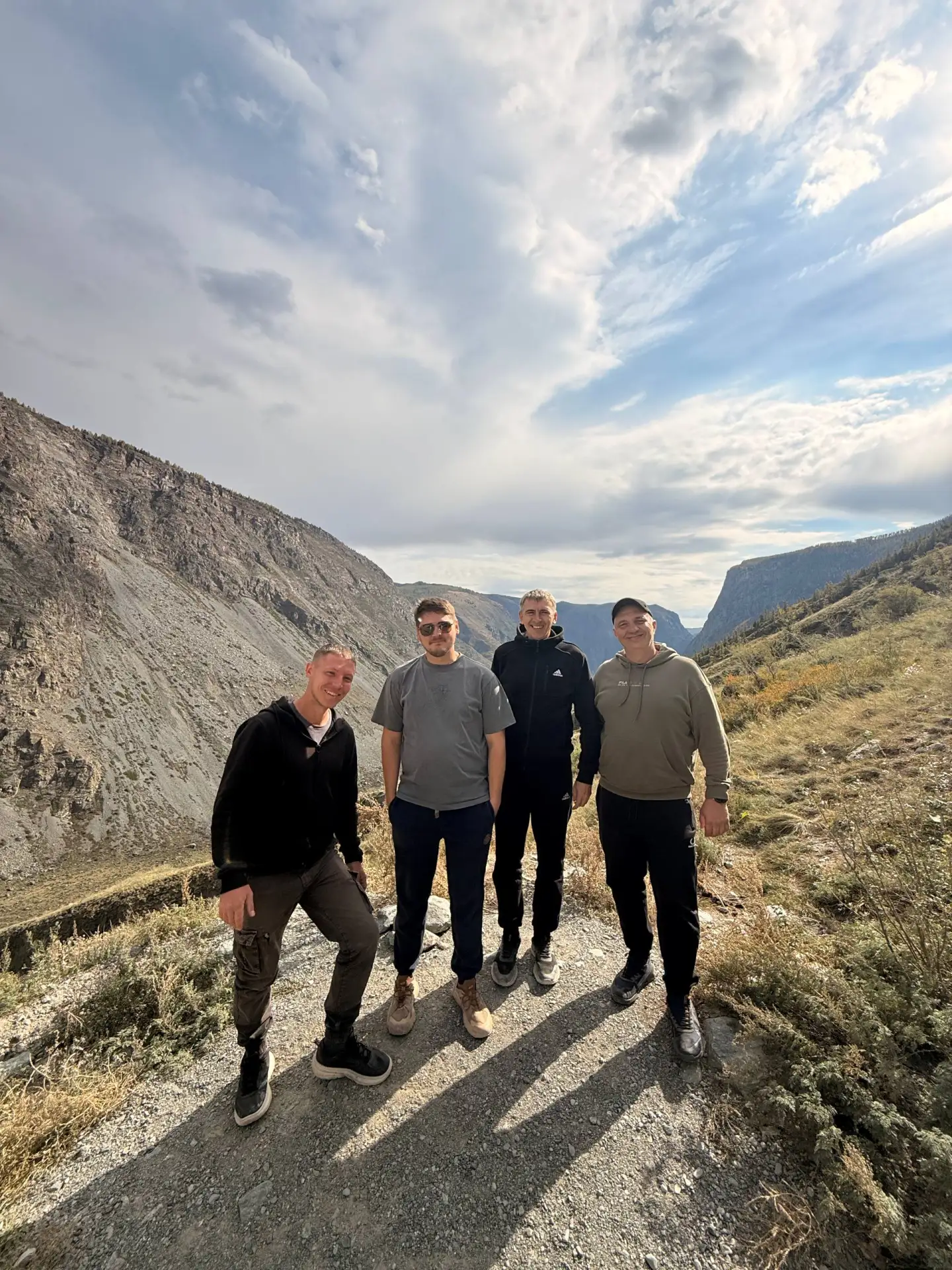 📸Фотки со съемок ролика про🇨🇳 Китайский двигатель во время поездки на 🏔Алтай! Как В...