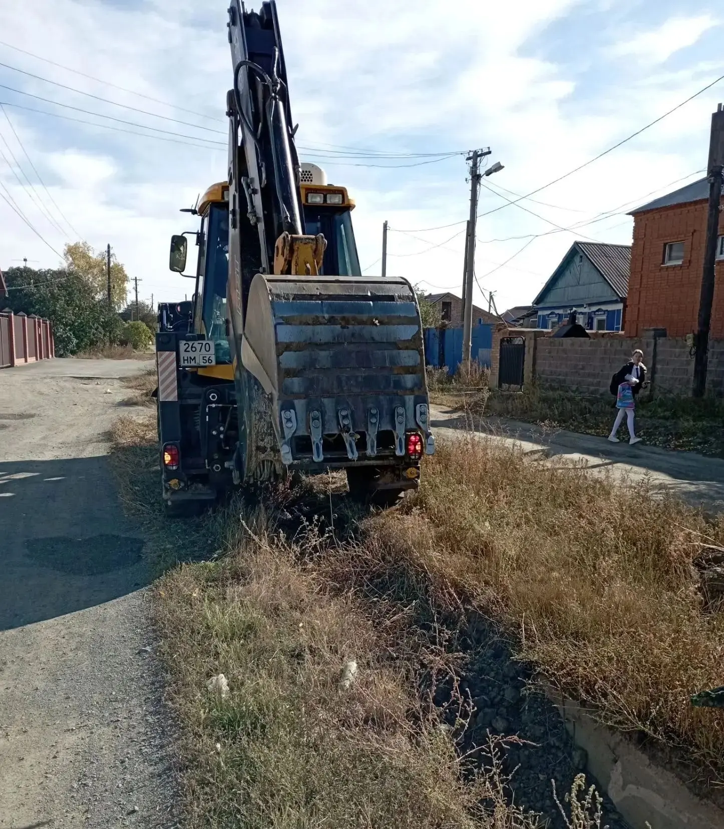 💦 В Орске чистят водопропускные канавы