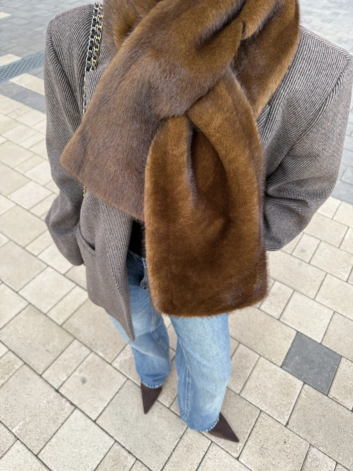 Говорят, что все женские намёки похожи на описания товаров c AliExpress…..
