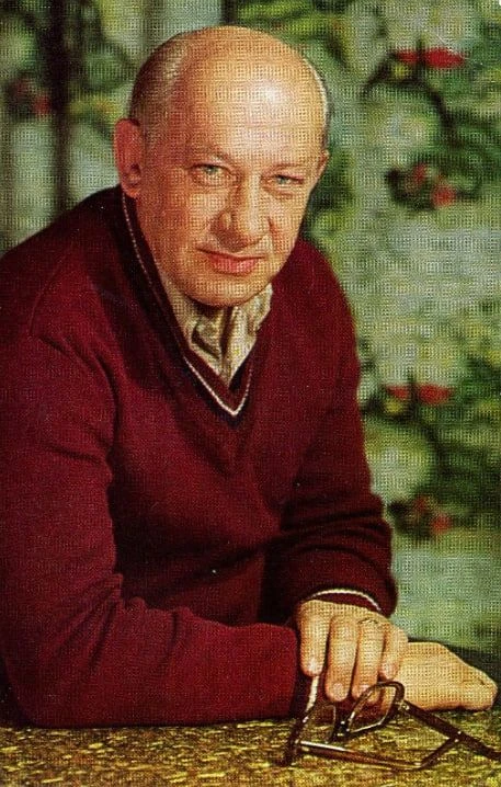 1️⃣0️⃣0️⃣ лет назад родился Евгений Евстигнеев