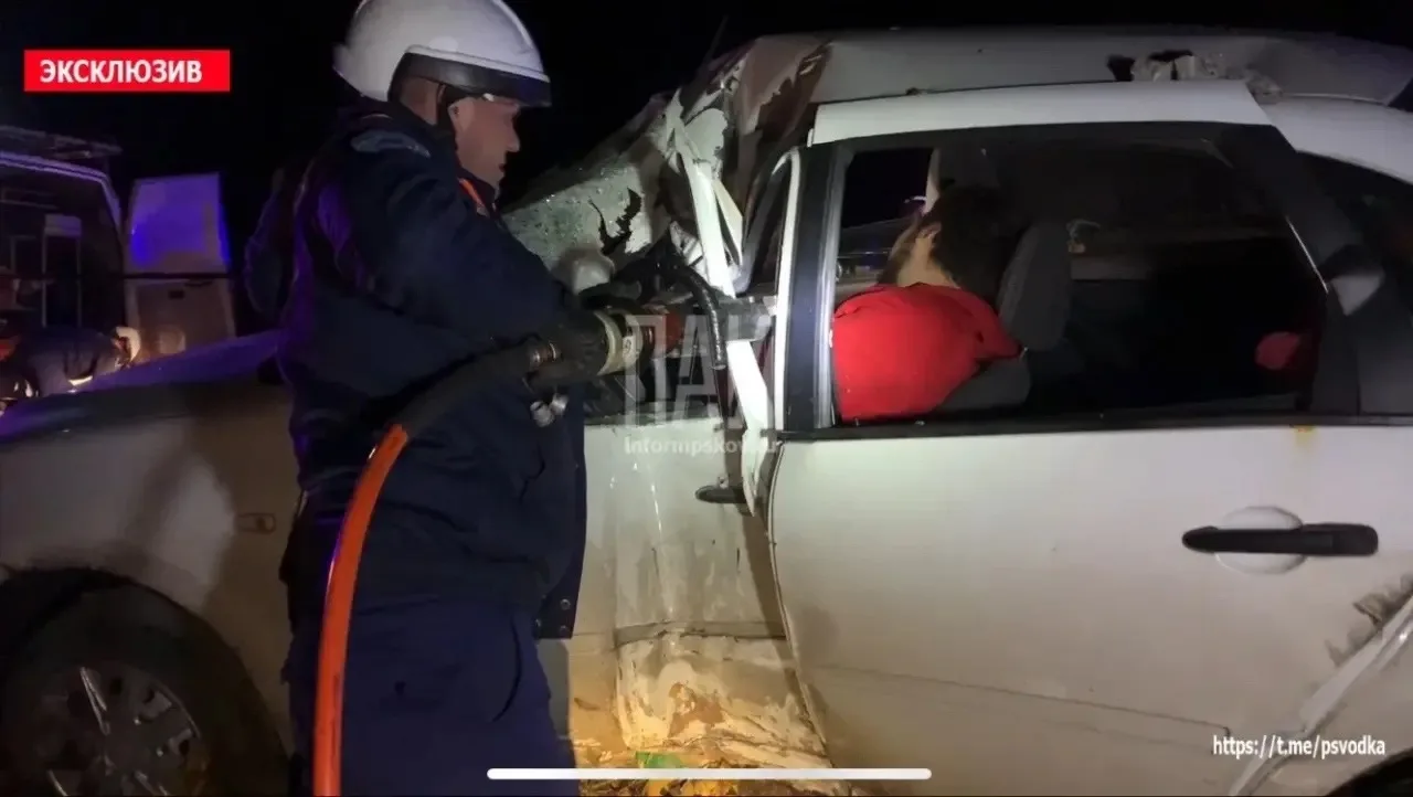 ❗️В Псковском районе, в деревне Логозовичи, водитель автомобиля Lada Granta, по предвар...