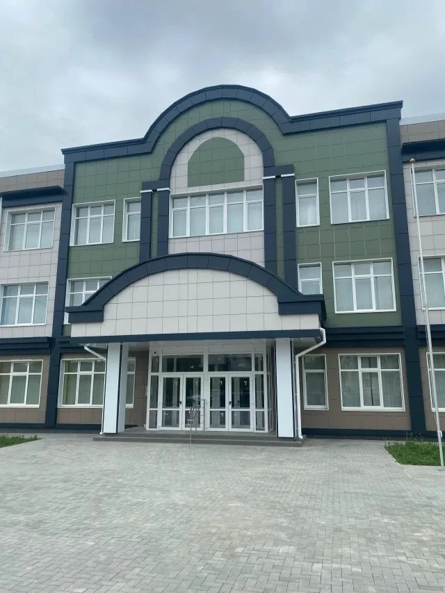 В новую школу МБОУ "СОШ № 45"г. Симферополя ул. Кемаль Якуб 21 срочно требуются: