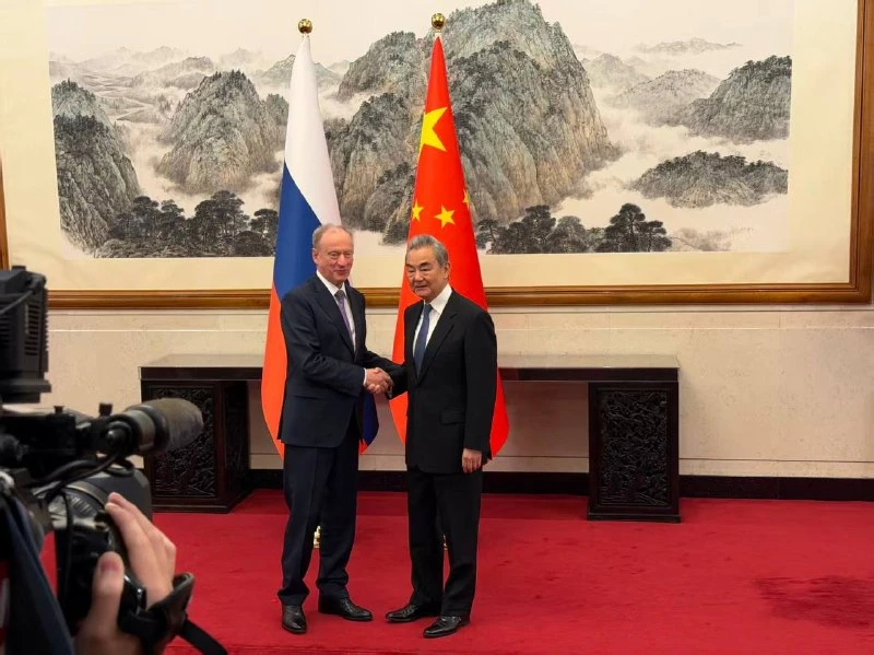 🇷🇺🇨🇳 Николай Патрушев провел встречу с Министром иностранных дел КНР Ван И