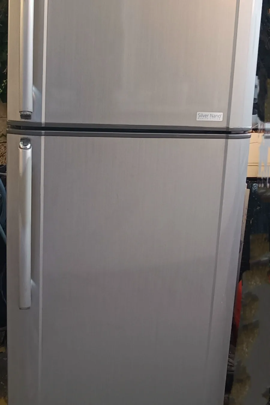 Продам в хорошем, рабочем состоянии холодильник Samsung No Frost  - цена 12 500.