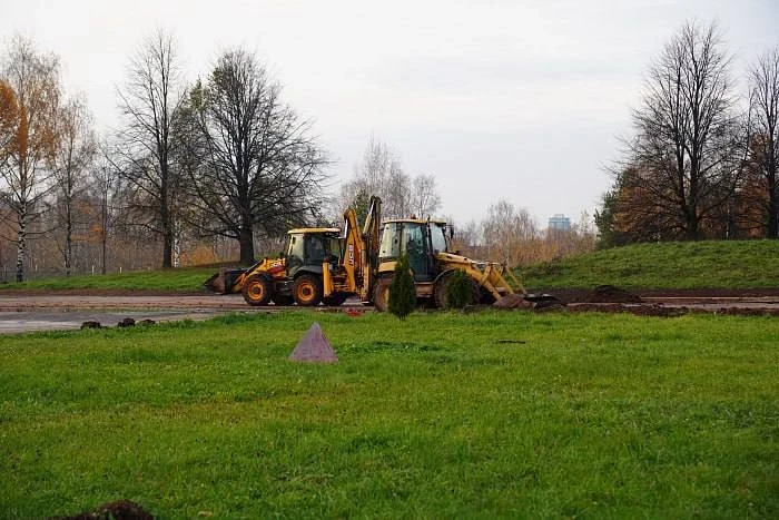 В парке у Дворца творчества заканчивают первый этап благоустройства