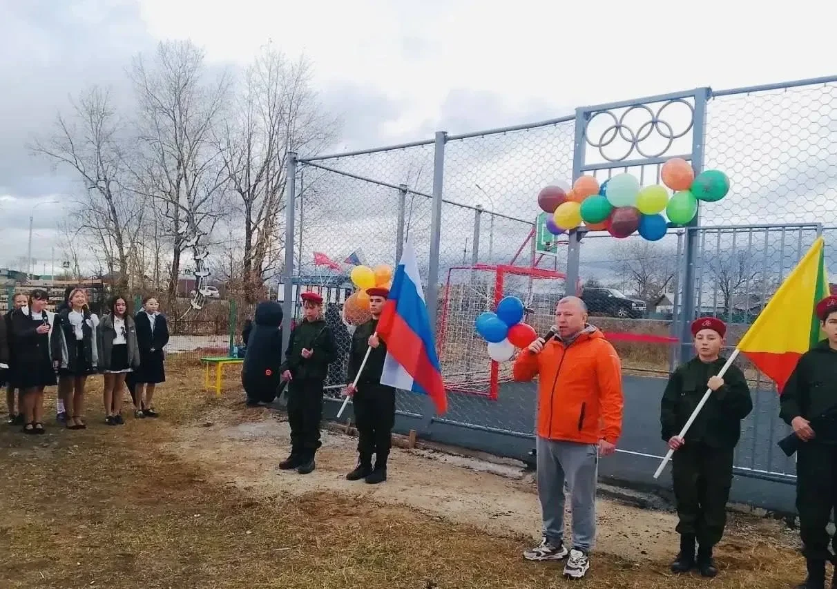 На Садовой открыли новую спортплощадку