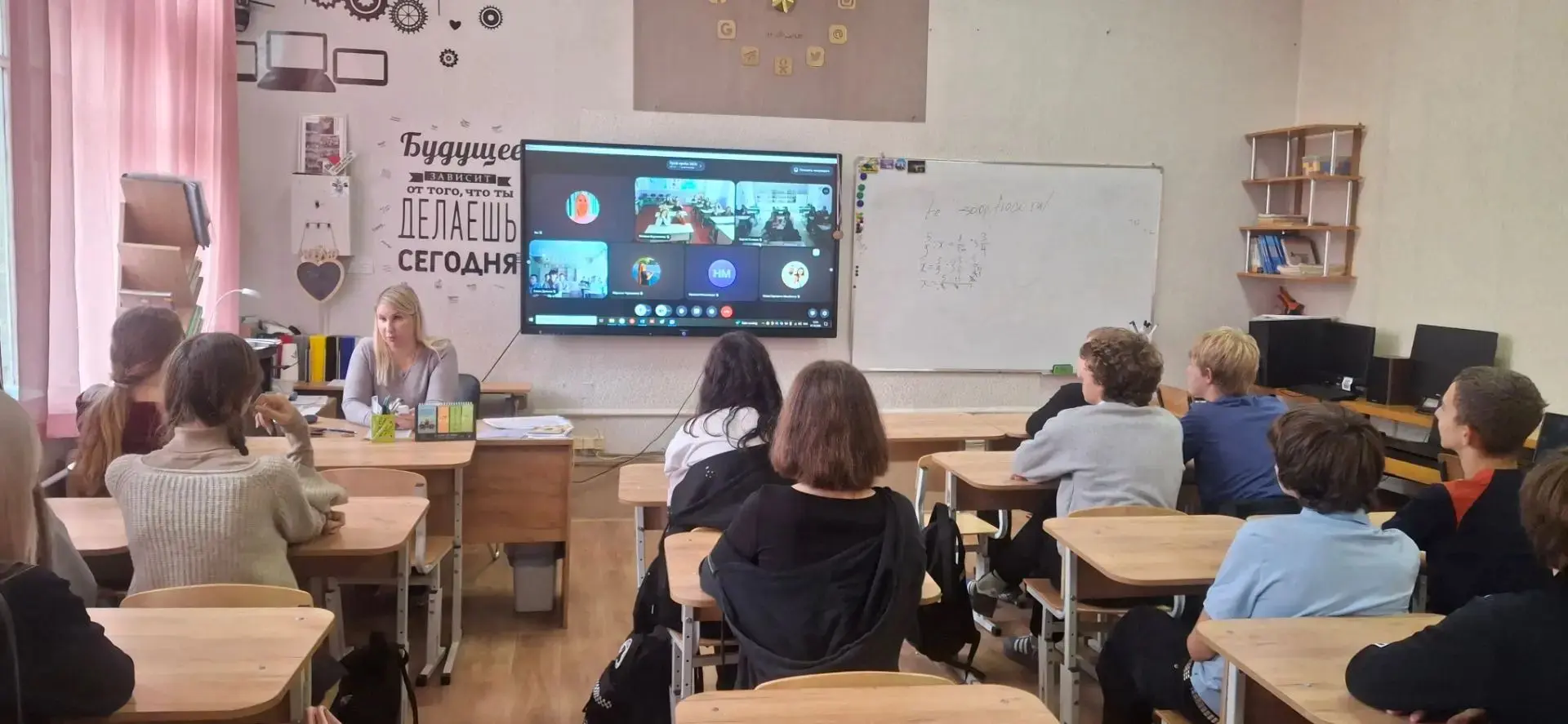 15.10.26 г.в ГБОУ "ГИМНАЗИИ Г.О.ТОРЕЗ" для 8 -х классов прошли проф.пробы ДОШКОЛЬНОЕ ОБ...