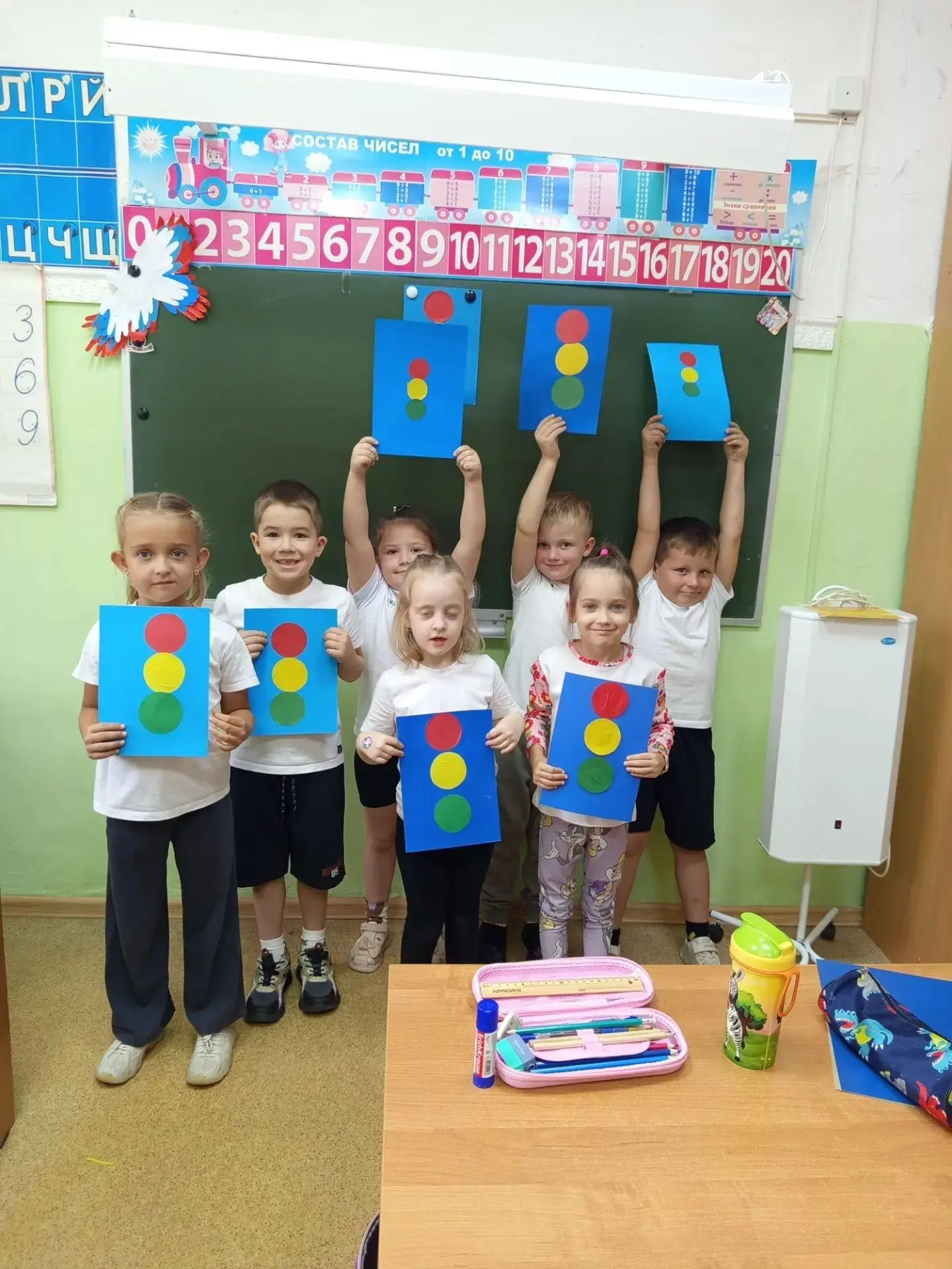 ✨ Сегодня обучающиеся стали гостями волшебной страны Светофории!
