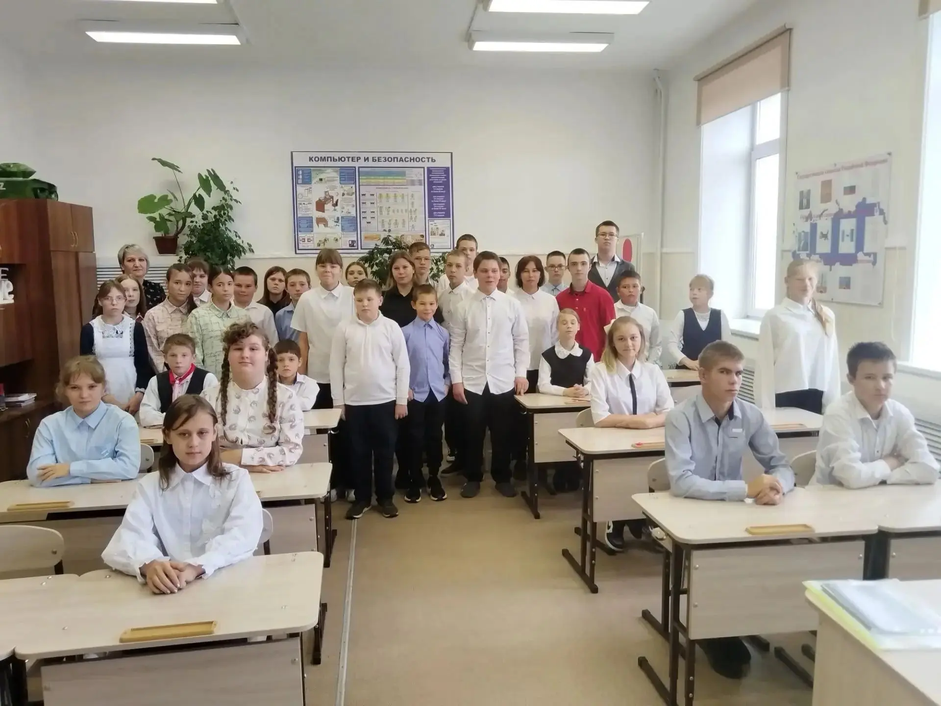 Профилактика вредных привычек с инспектором 🛡️