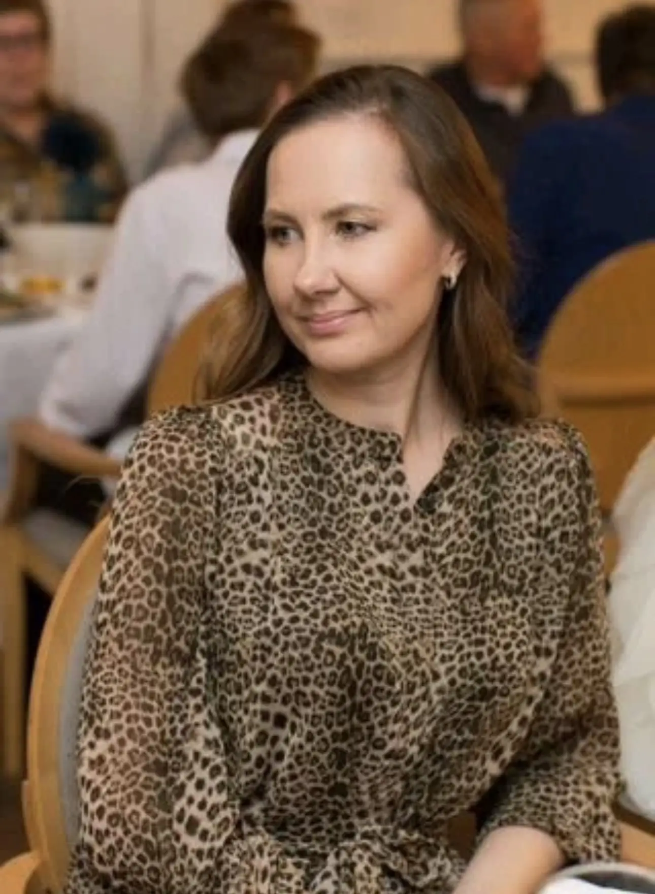 👧 VVU, 45