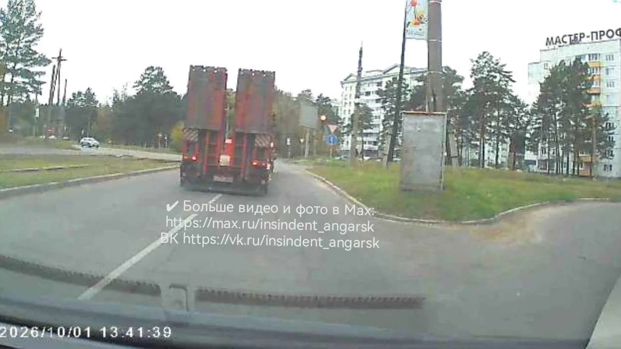 Это так принципиально ехать по среди дороги и никого не пускать?