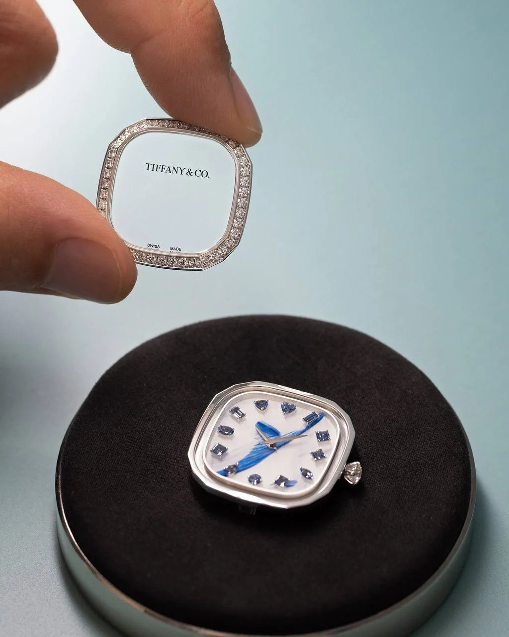 🩵 Венецианская вечность: Tiffany & Co. и Venini представили часы Eternity