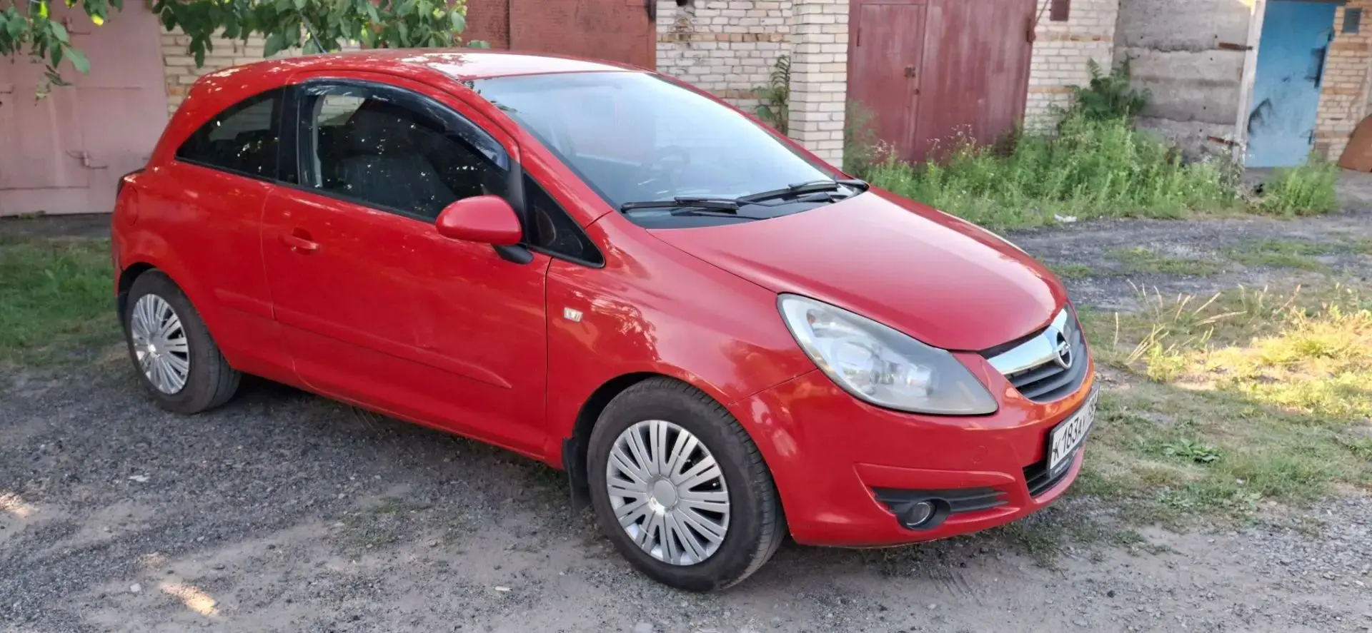 Продажа в ДНР Продаётся Опель Корса D в кузове купе 2007г. пробег 265000км Двигатель бе...
