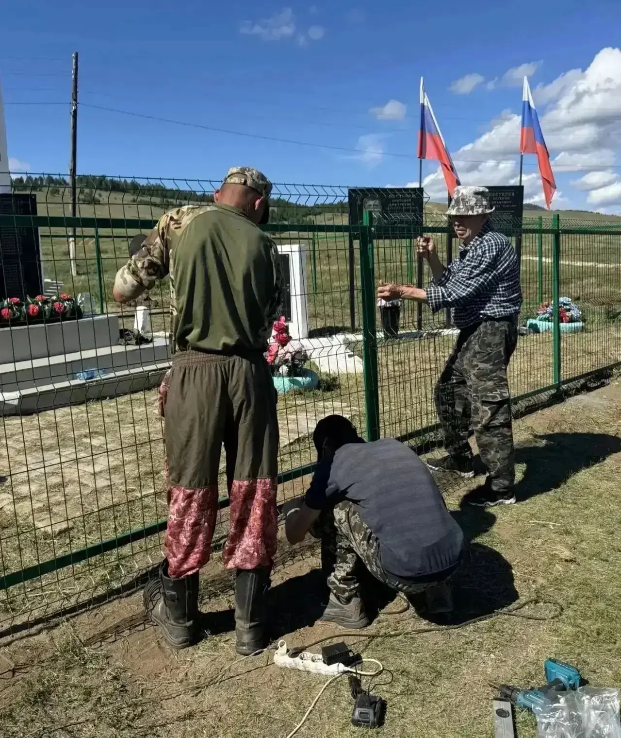 🙏🏻 В Нижнем Мангиртуе привели в порядок памятник героям Великой Отечественной войны
