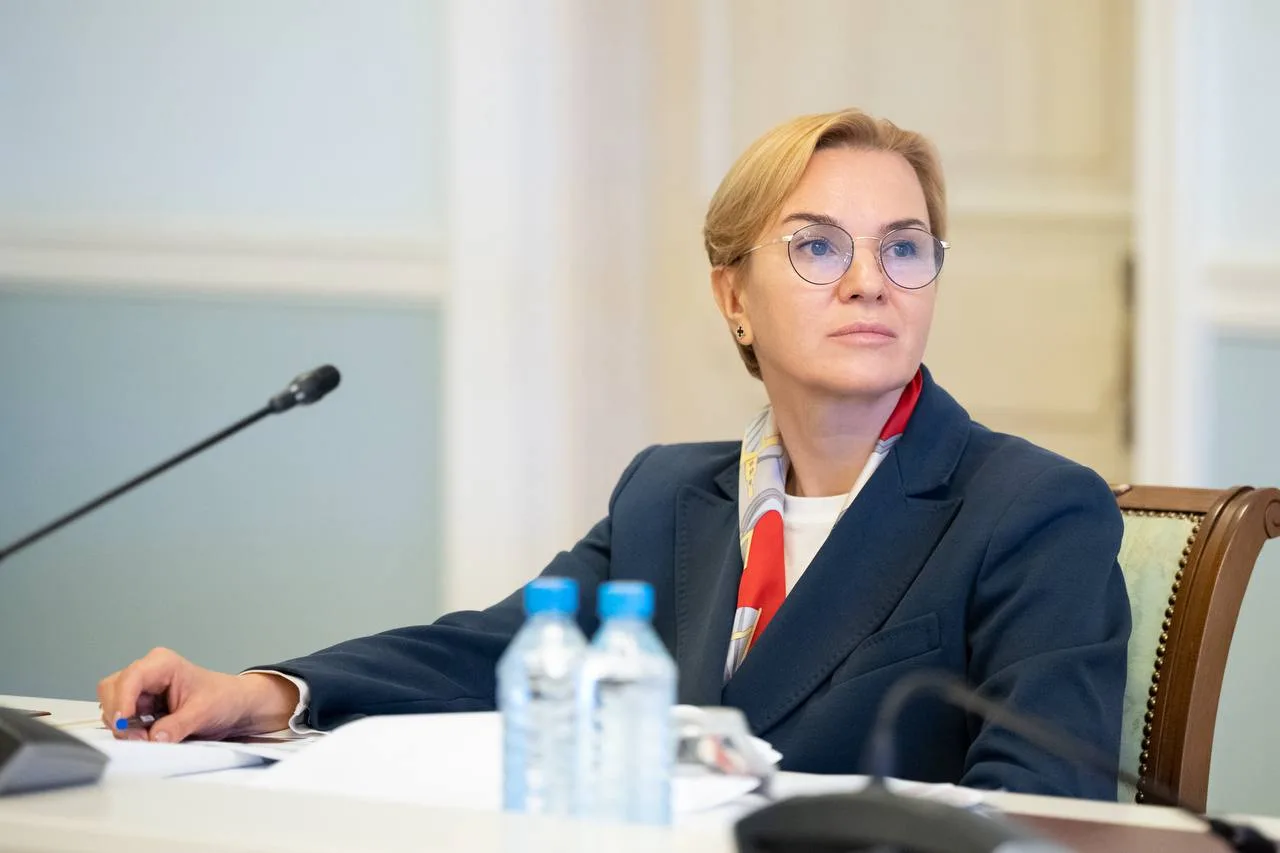 🎊Поздравление Министра образования Свердловской области Светланы Тренихиной с Днём раб...