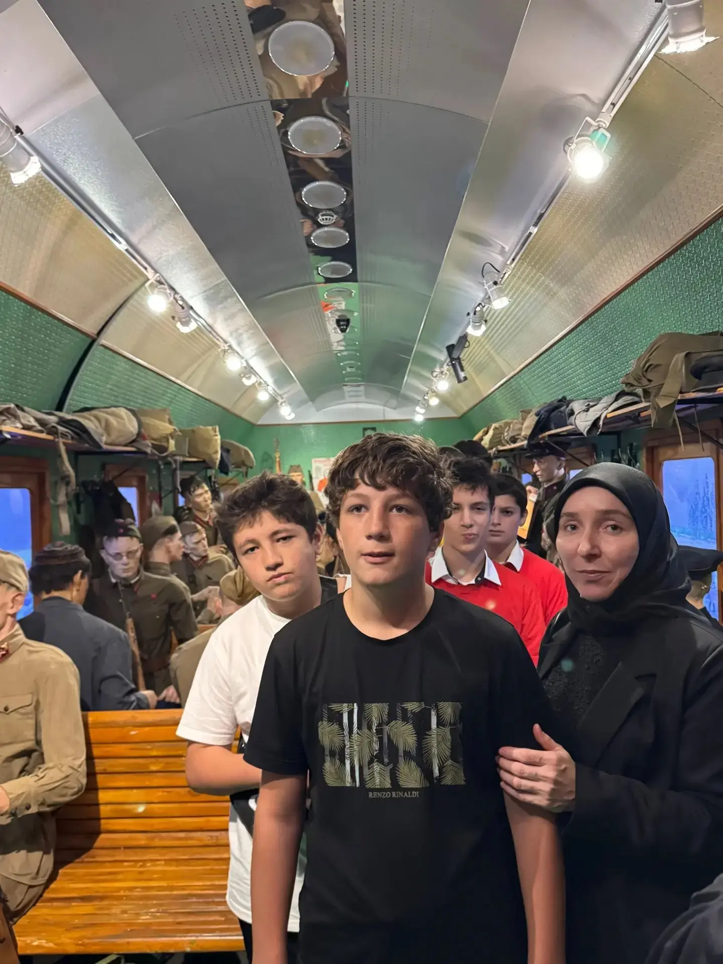 🚂 Наша школа прикоснулась к истории: МБОУ СОШ №41 на «Поезде Победы»!