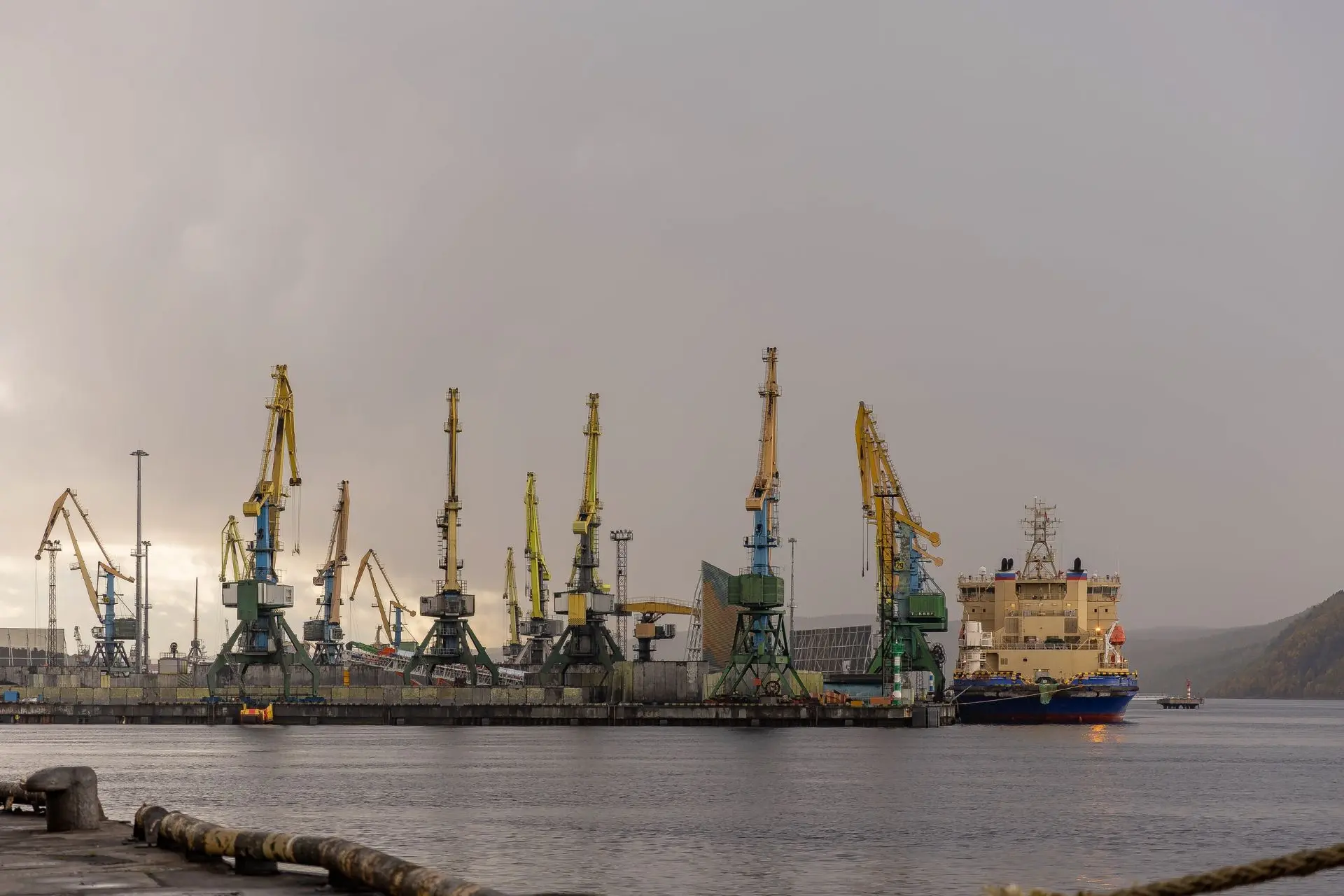 🚢Мурманский порт впервые с 1996 года возобновил перевалку чугуна