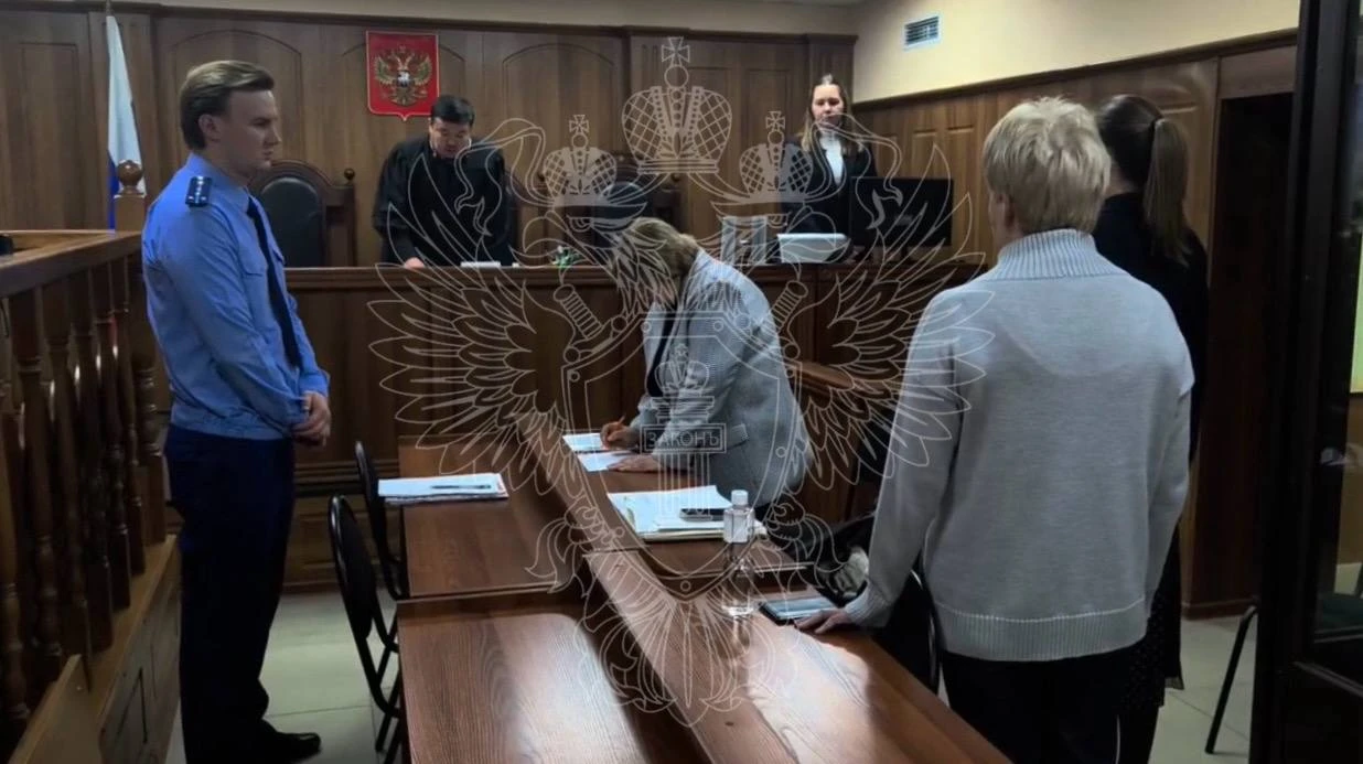 ⚡ Экс-сотрудницу министерства культуры Кузбасса приговорили к 7,5 годам колонии за взят...