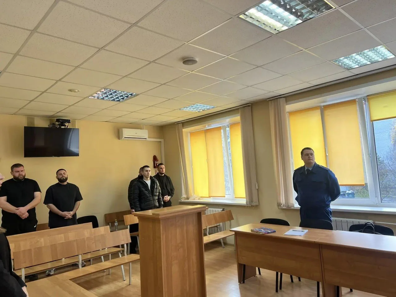 🔫 Стрельба у кафе в Березовском обошлась двум мужчинам в 600 тысяч рублей каждому