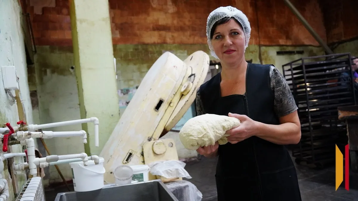 🍞 Жительница Острогожского района уже 25 лет печёт хлеб для земляков.