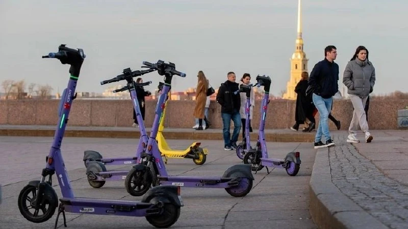 🛴 67 тысяч нарушений и 30 млн рублей штрафов — так прошёл сезон самокатов в Петербурге.