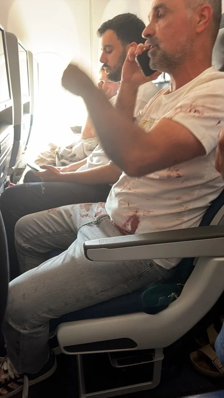 Если коротко . Самолёт Flydubai летел из Дубая в Тель-Авив . Подал сигнал о… — публикация канала «Лера Кудрявцева»