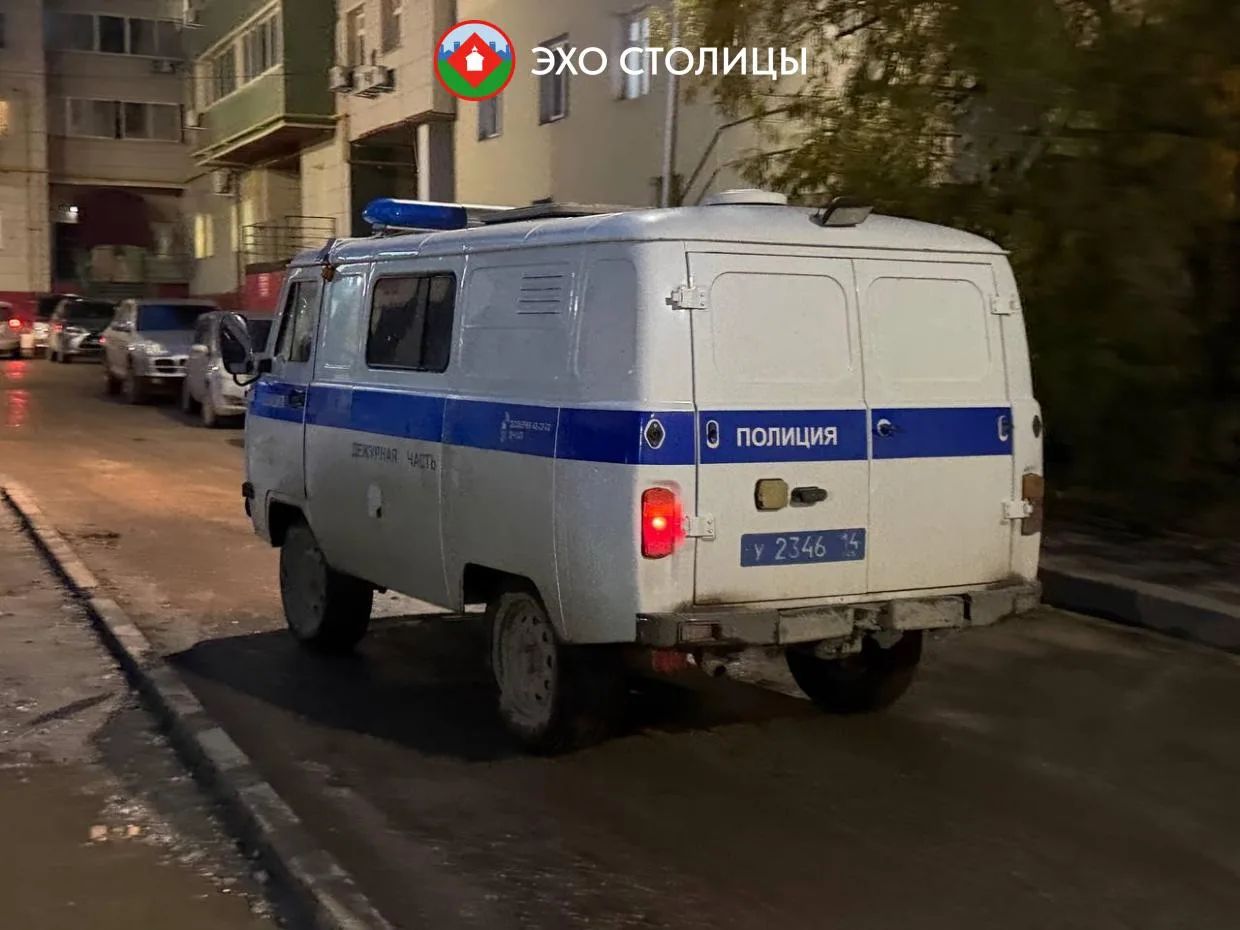 В Якутске школьница угнала автомобиль у таксиста