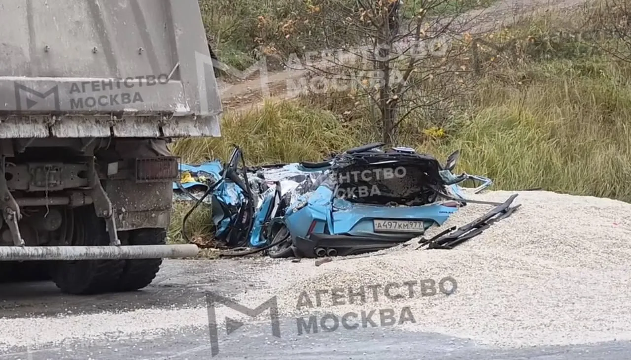 🚨 Мать и шестилетний сын погибли под опрокинувшимся самосвалом в Подмосковье.