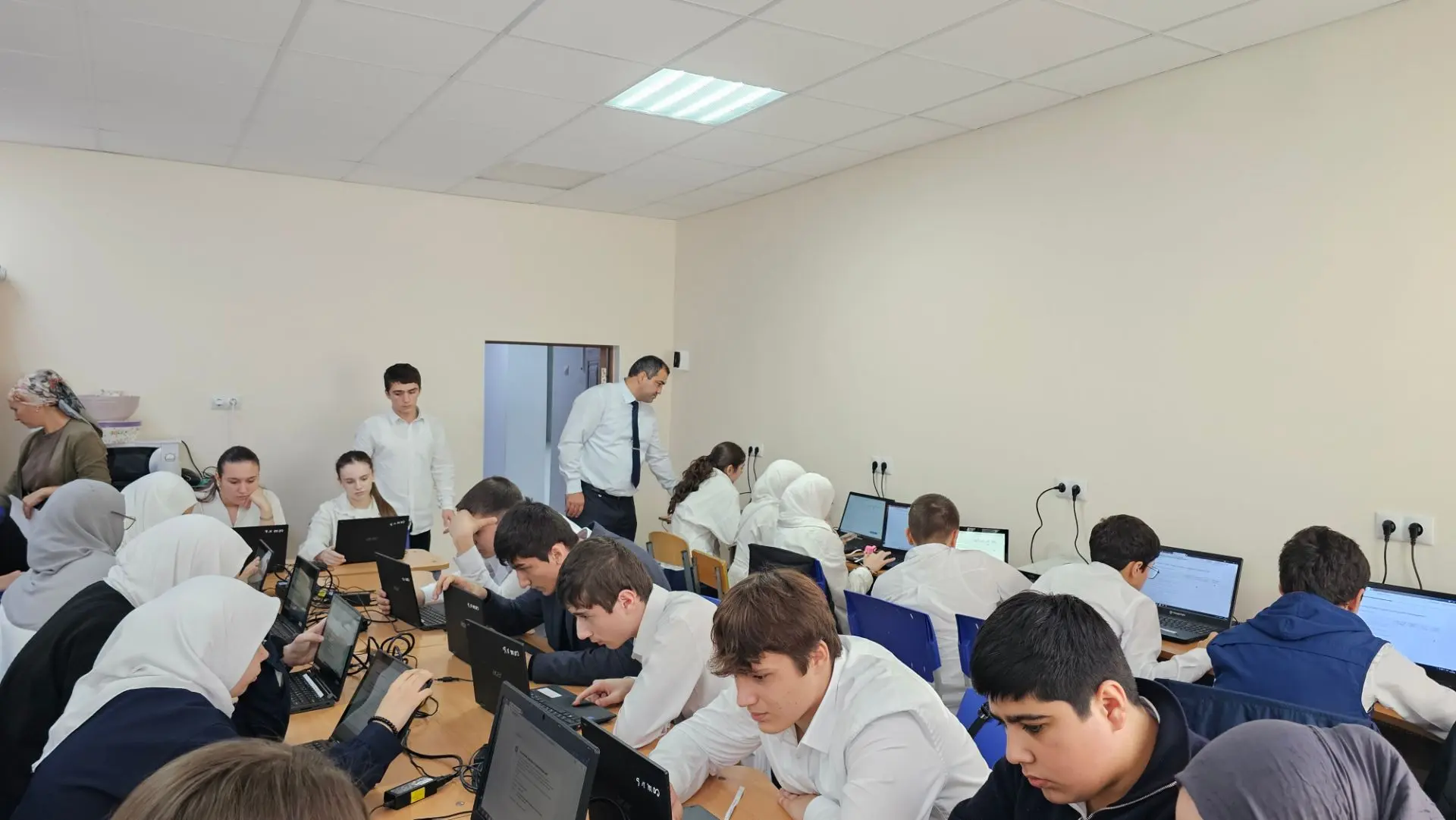 В МКОУ СОШ8 ПРОХОДИТ НСИ