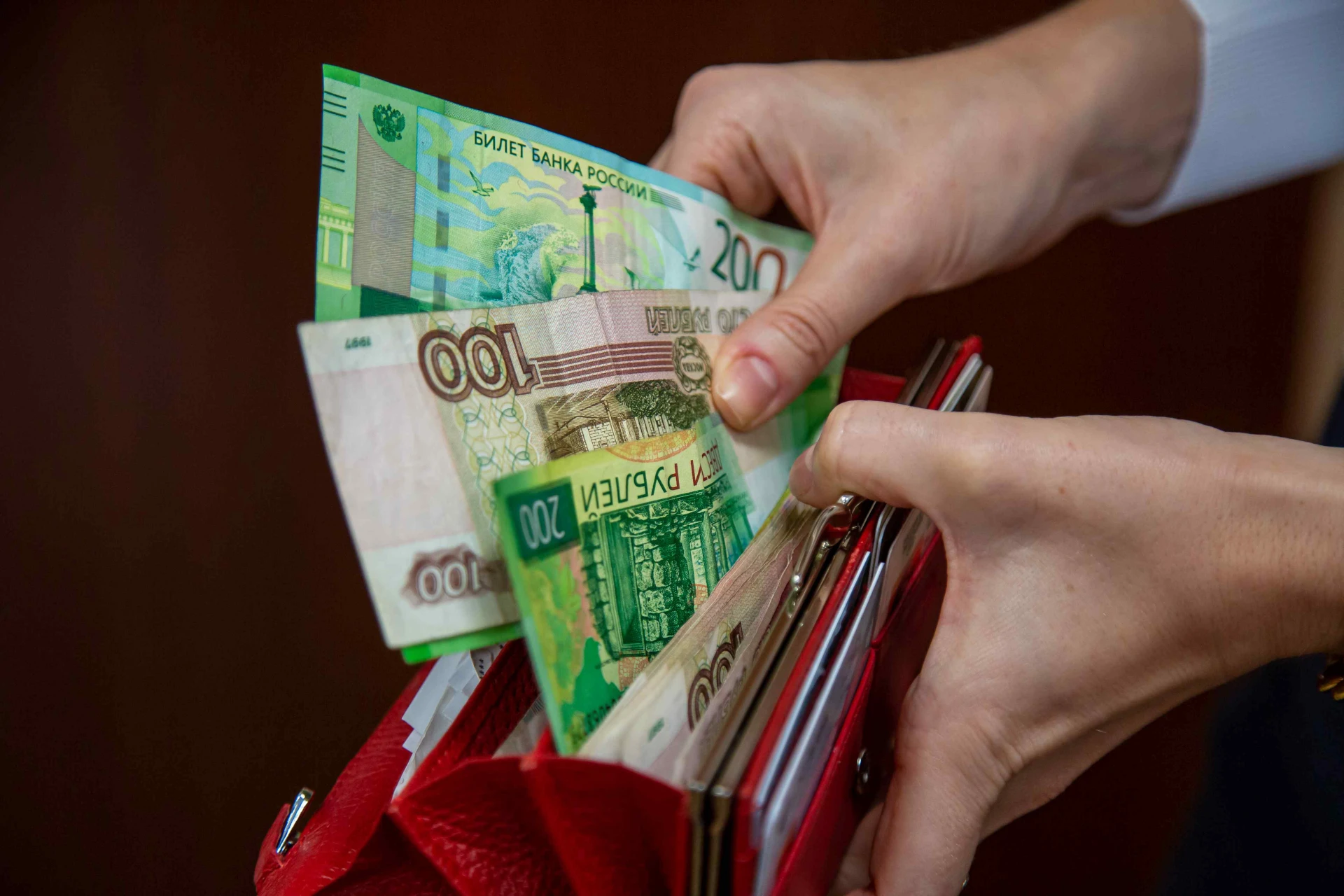 💰 Тула обошла Калугу, Липецк и Рязань в рейтинге городов по уровню зарплат
