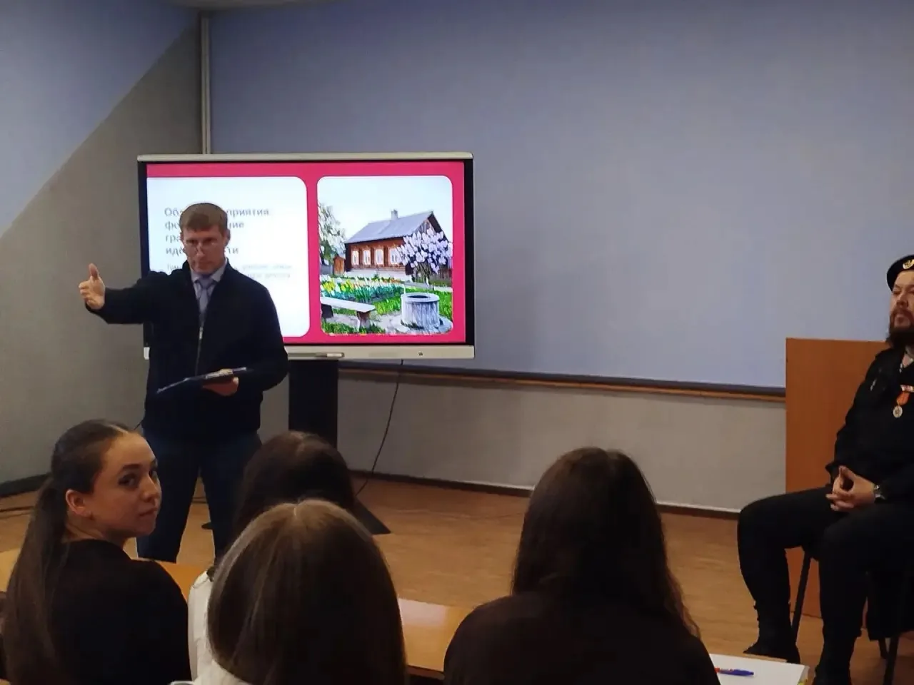 🇷🇺 История, долг и личный пример: в Киселёвском педагогическом колледже прошла встреч...