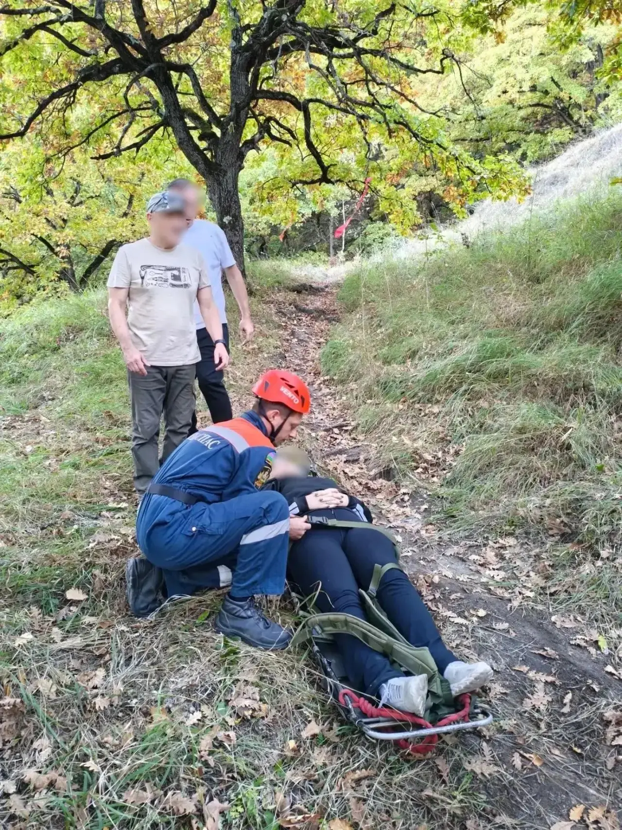 🆘 ДВАЖДЫ ЗА ДЕНЬ: Спасатели «Кубань-СПАС» эвакуировали туристок в Мостовском районе.