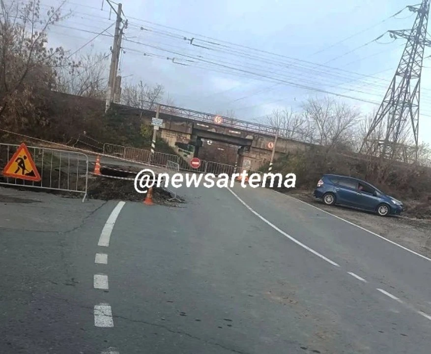 👀 В срок не уложились. Проезд под мостом на  улице Вокзальной будет закрыт ещё почти н...