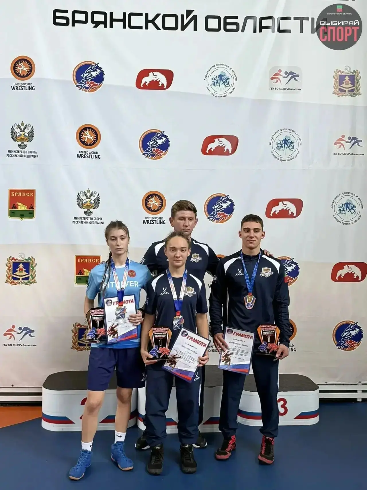 🏆 Блестящая победа студентки АГПУ на Всероссийских соревнованиях по вольной борьбе!