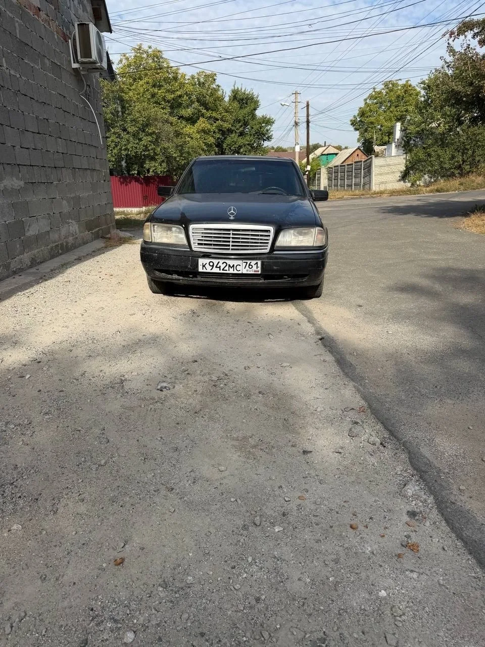 Продам машину Mercedes-Benz C180 1996 года обьем двигателя 1.8 бензин машина на уверенн...