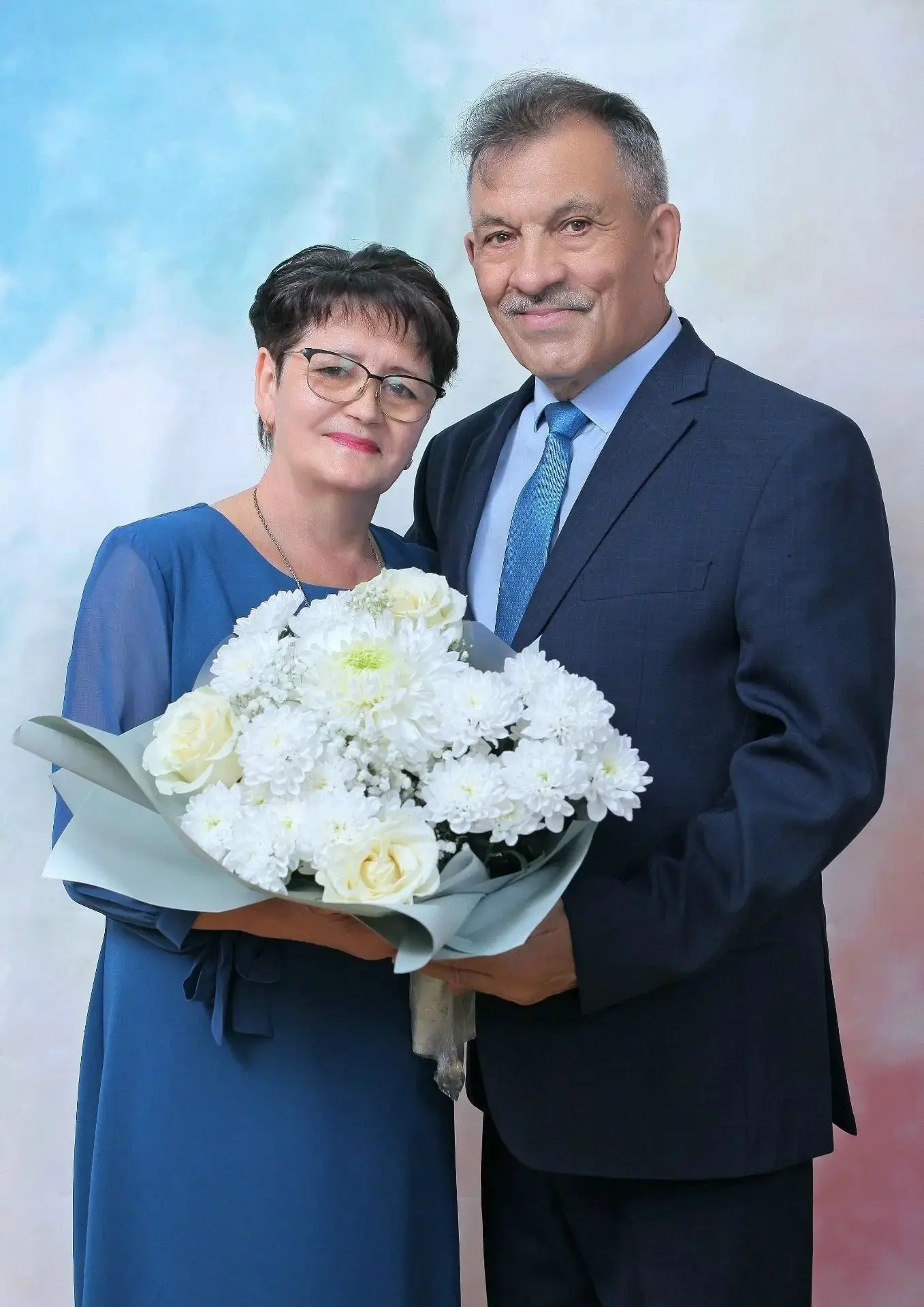 💞Сапфировый юбилей семьи Муртазиных: 45 лет вместе, десятилетия на страже знаний