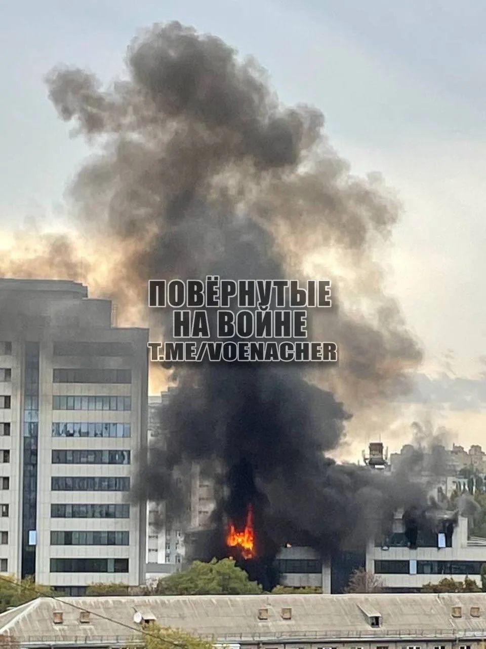 💥МО РФ продолжает нанесение ударов по дата центрам "украины". Сегодня ночью был пораже...