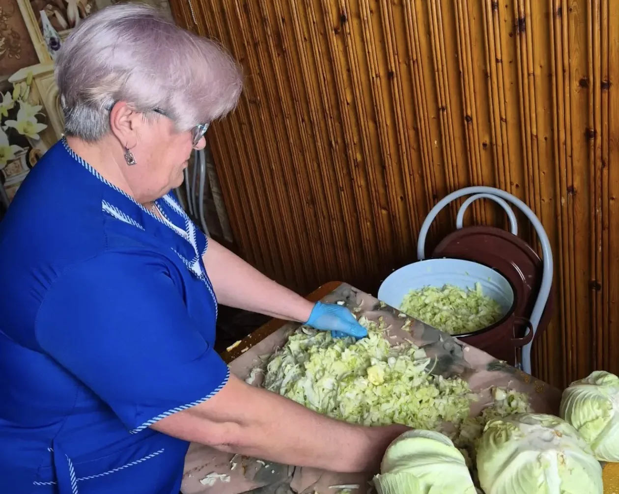 Секрет идеальной капусты — в заботе и доброй компании! 🥬