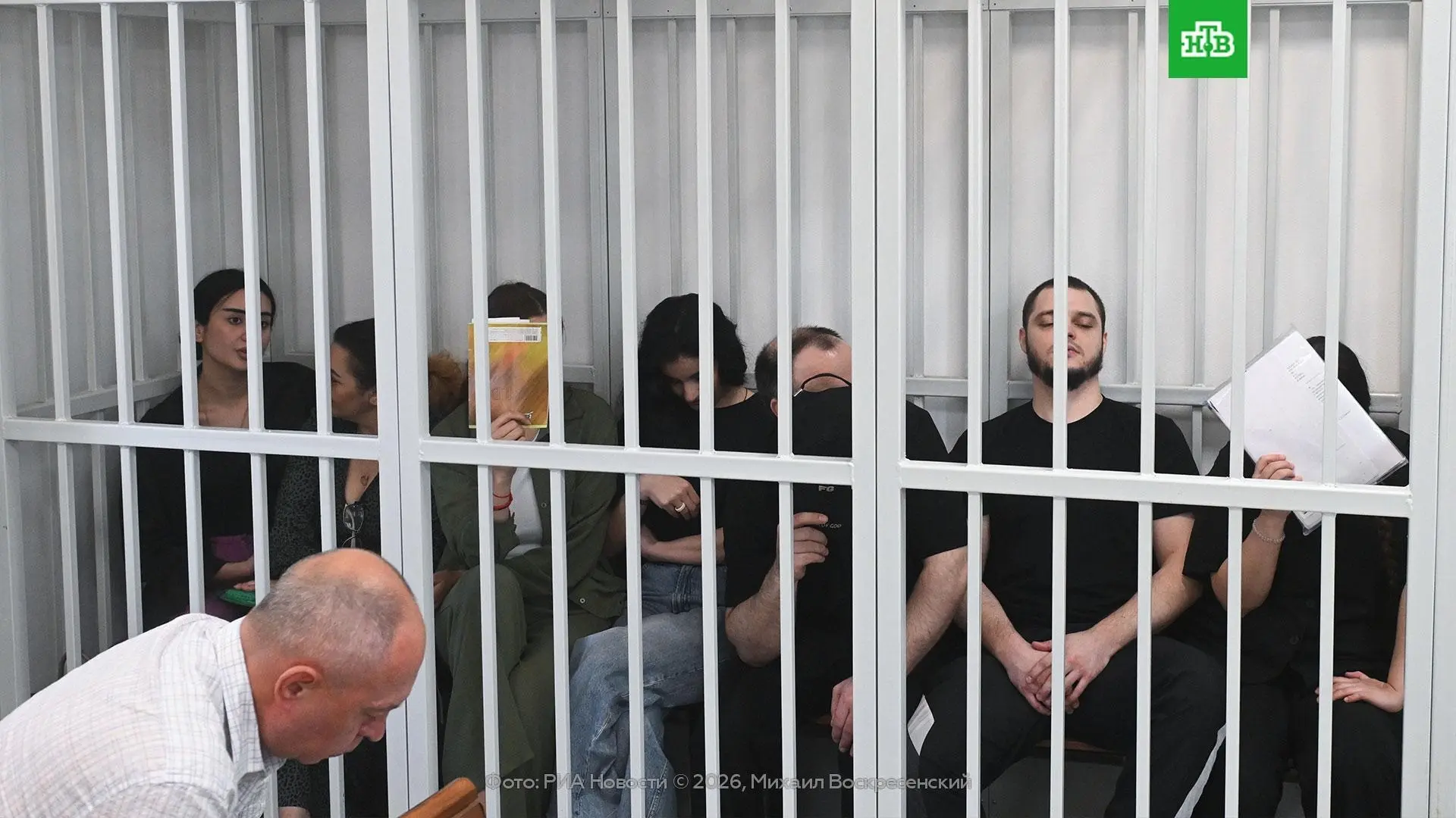 Похищавшую деньги у бойцов СВО группу таксистов и «зазывал» отправили в колонию.