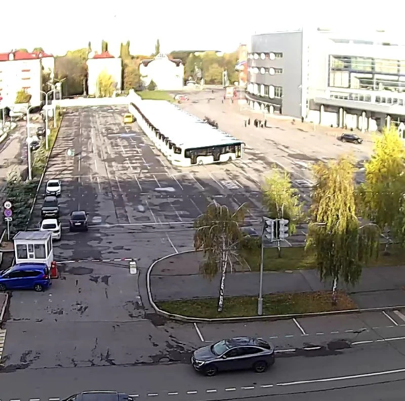 Около 30 новых автобусов стоят на парковке около Уфа-арены. Видимо, сегодня будут вруча...