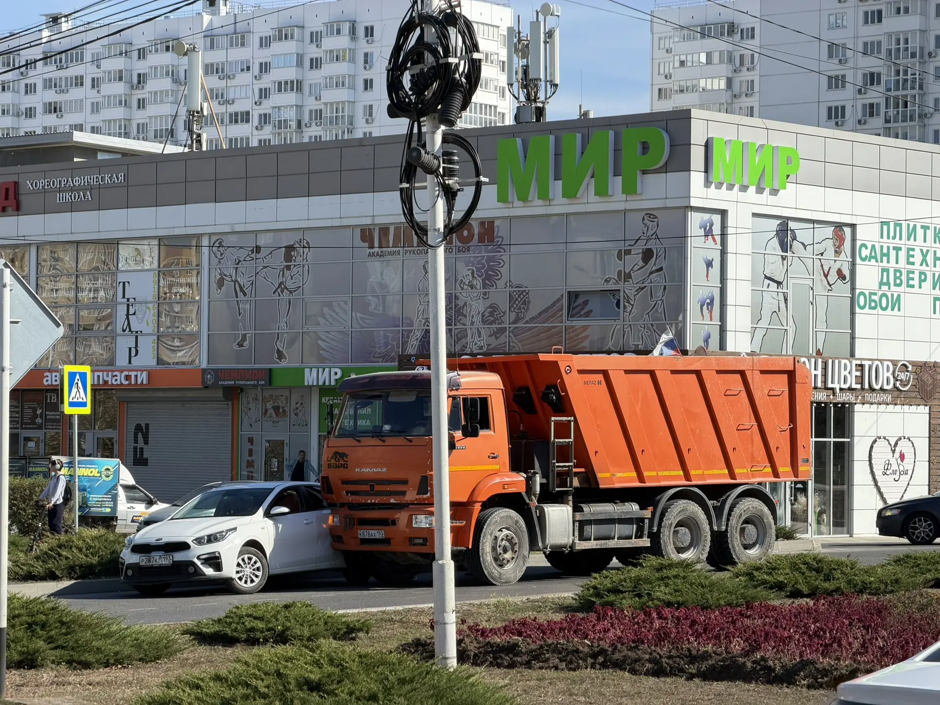 ДТП на кольце на Ленина в Анапе