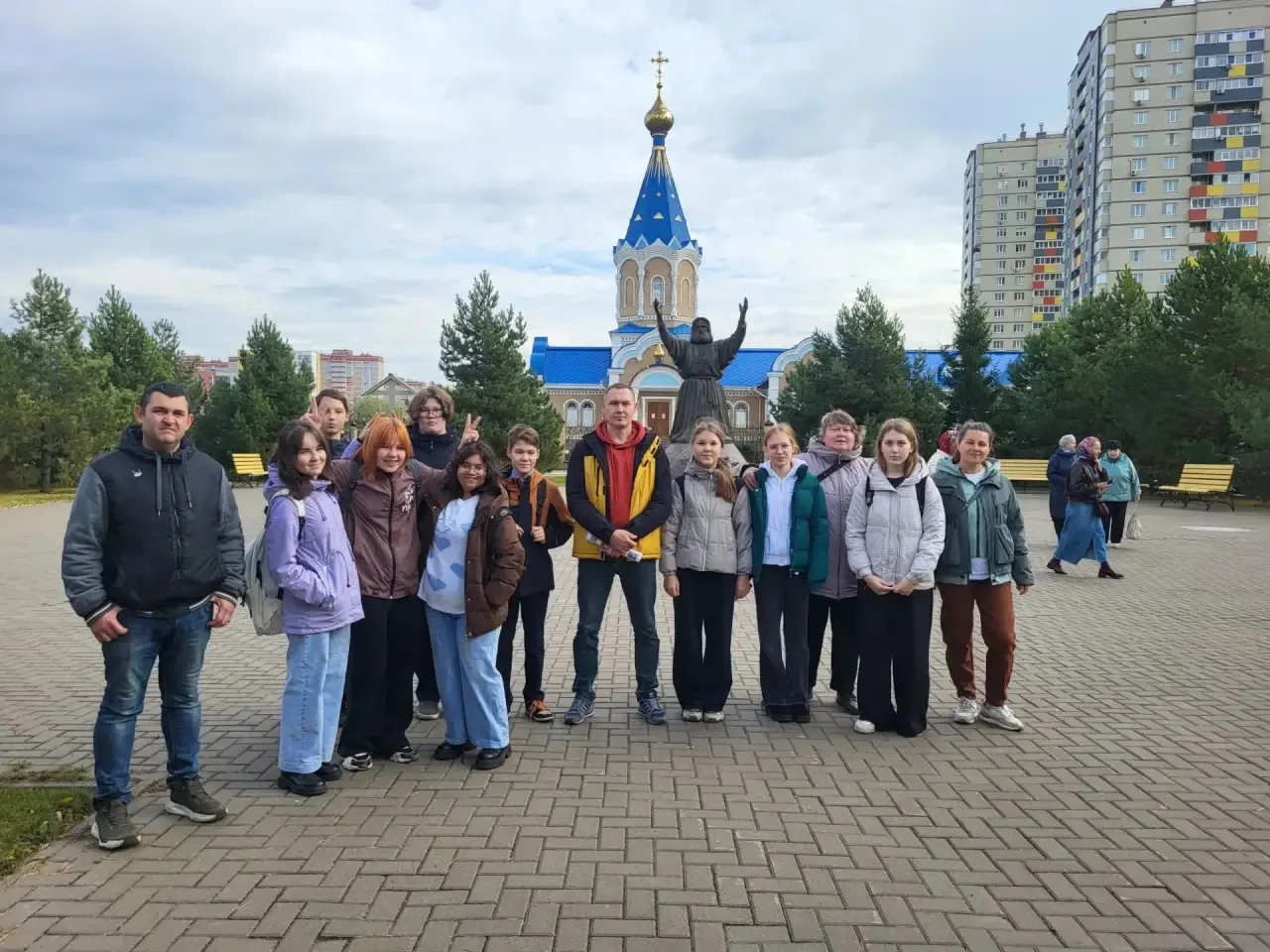 🗓️Сегодня наш 7б класс принял участие в замечательном Семейном пешеходном марафоне по ...