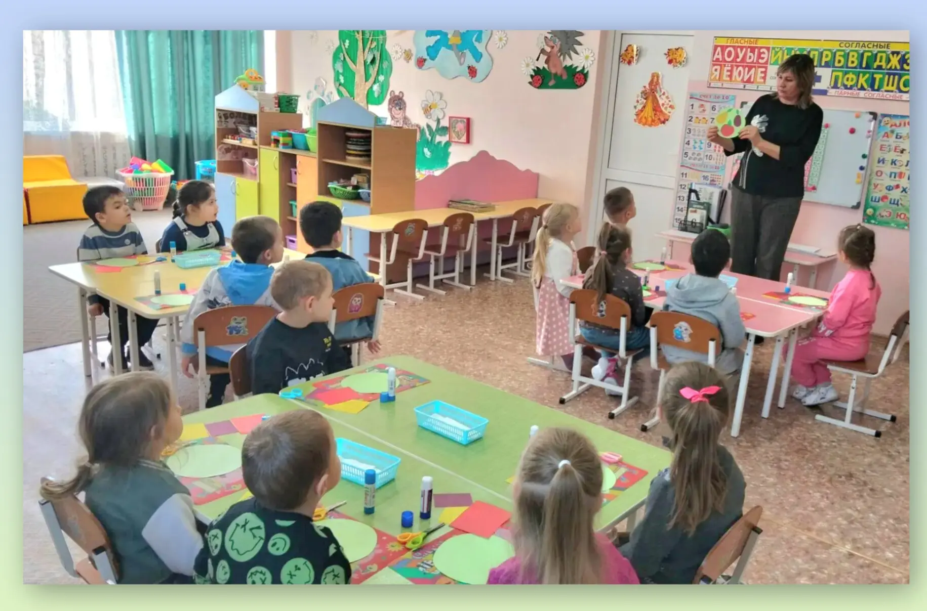 Яркие краски осени: наше «Блюдо с фруктами»! 🥝🍎🍐