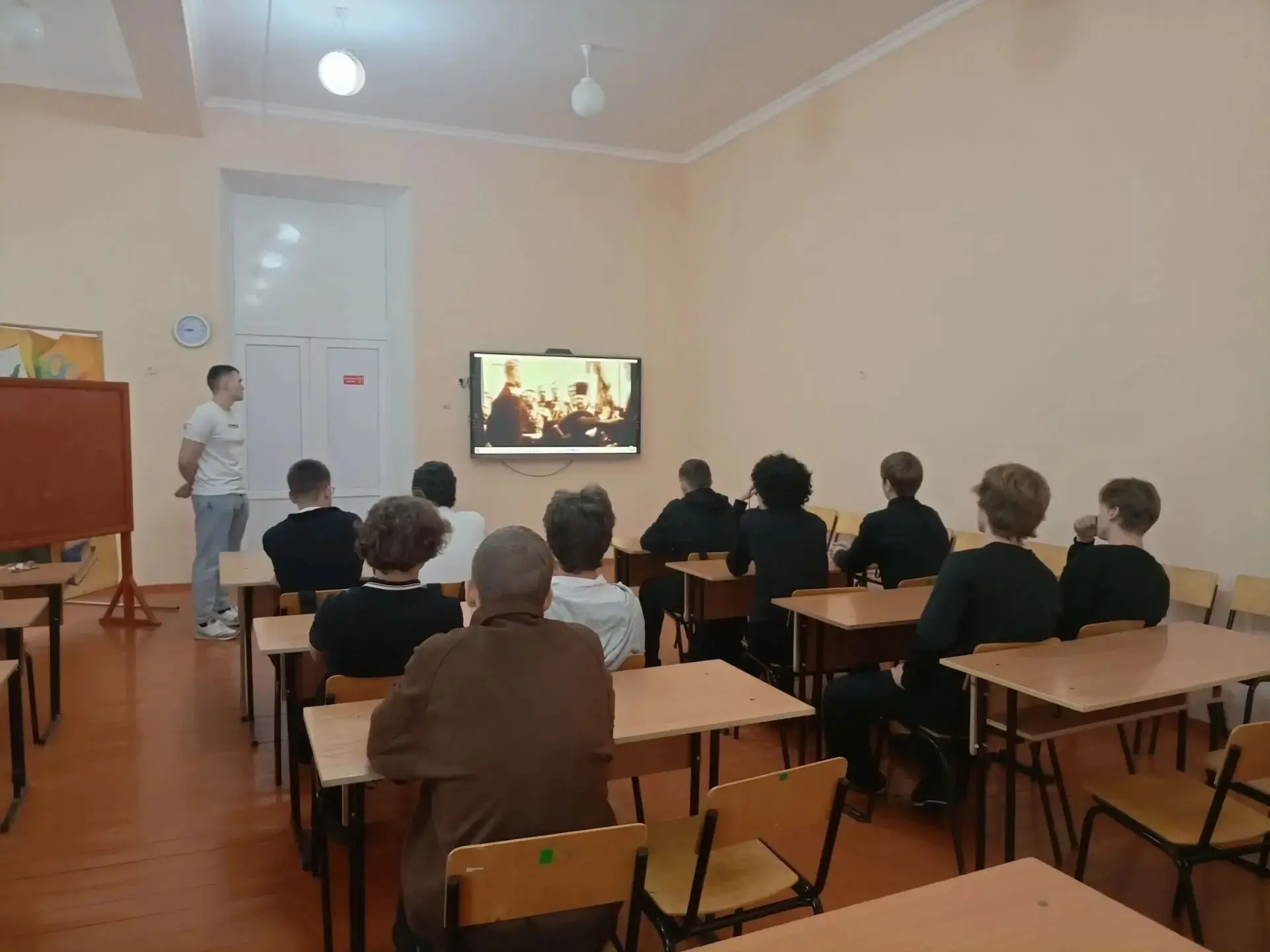 💥Сегодня в стенах МОУ СОШ №1 имени Героя Советского Союза Ивана Ивановича Тенищева сос...