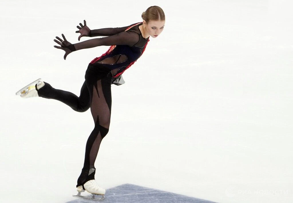 ⛸🔥 Александра Трусова рассказала, что пробует собрать два четверных к этапу Гран-при в...