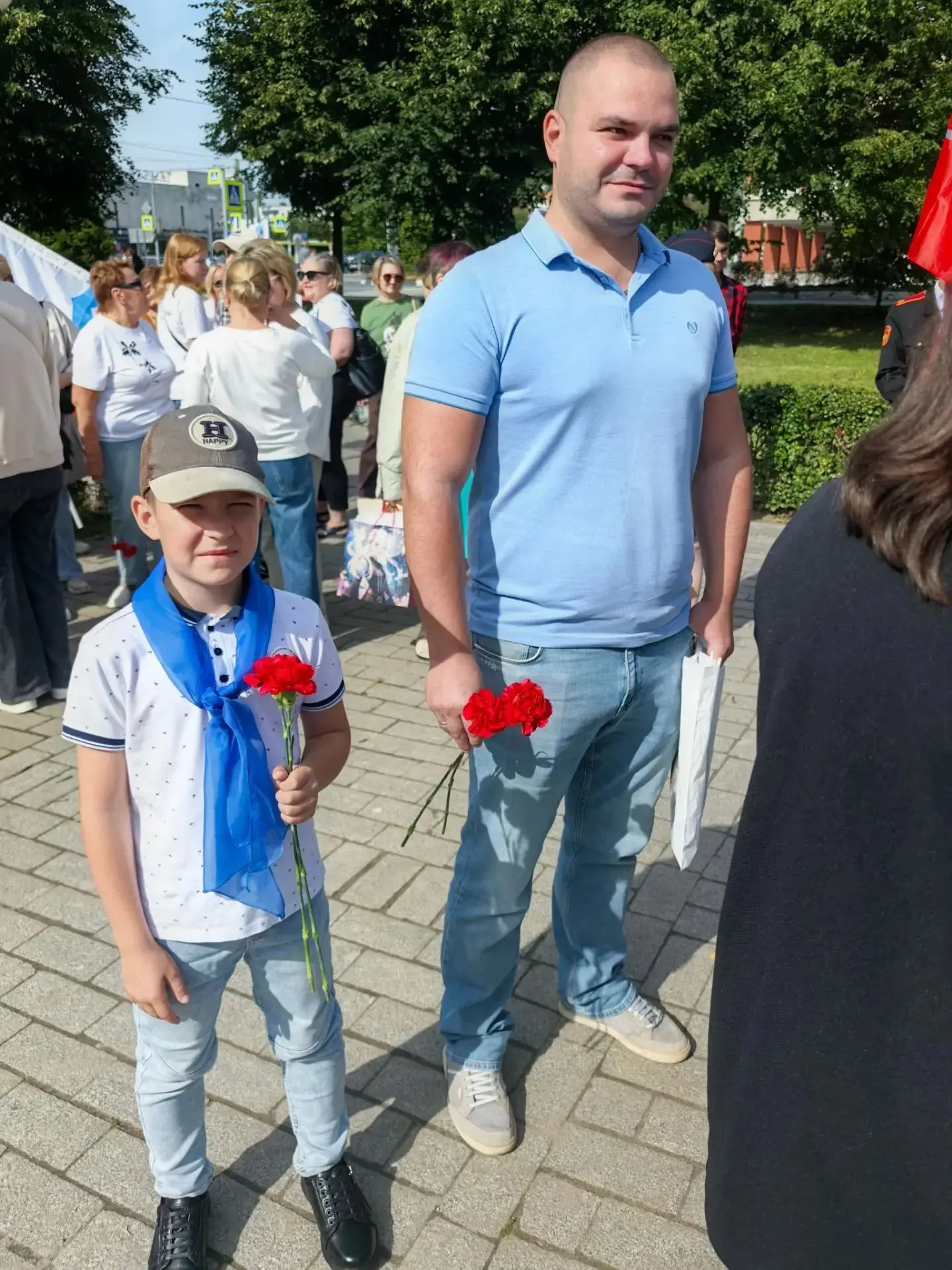 С наступающим праздником-Днём отца!