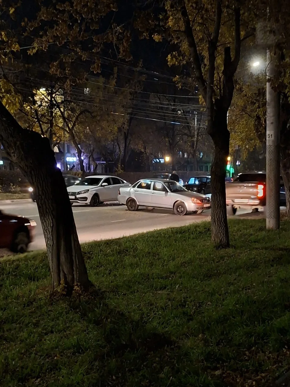 ДТП пр.Автозаводцев..Куда торопимся, люди?