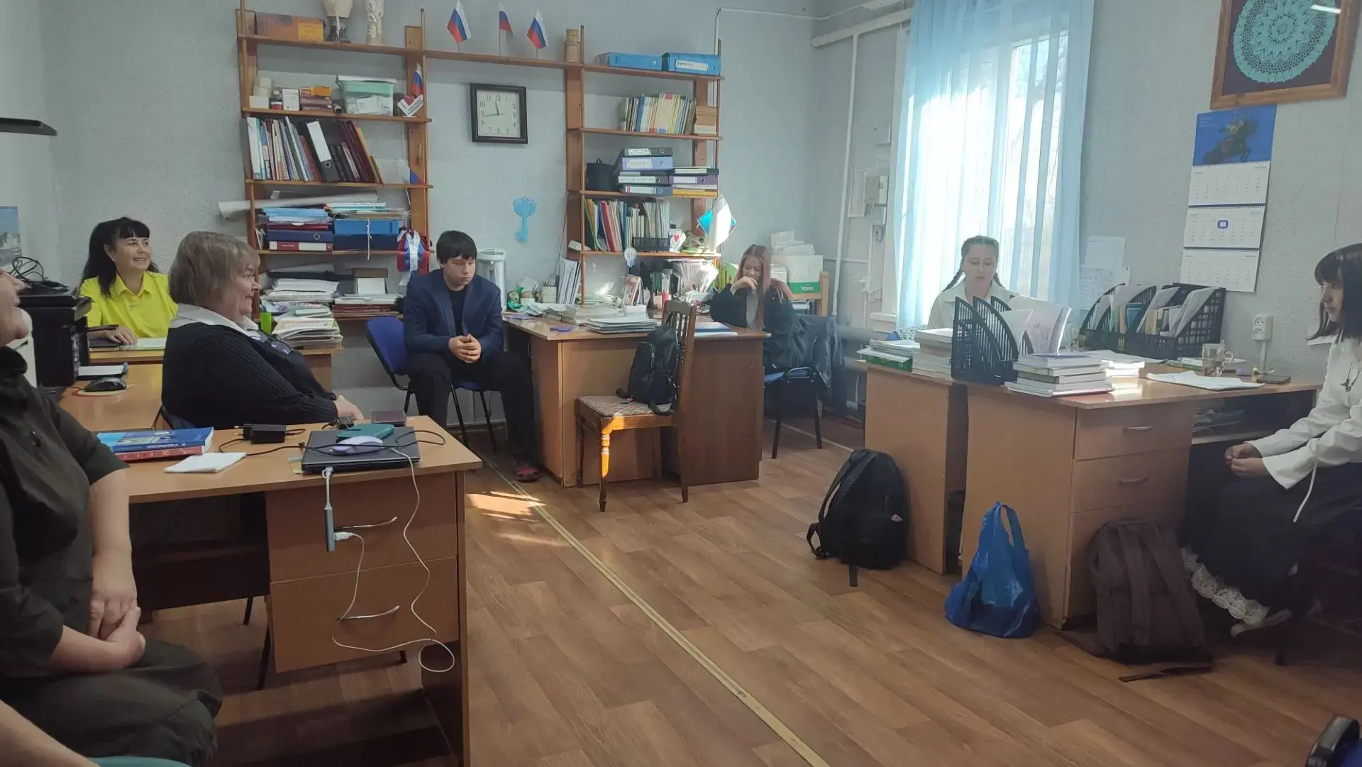 С Днём Учителя!!!❤🌺🌹🥀🌻🌷