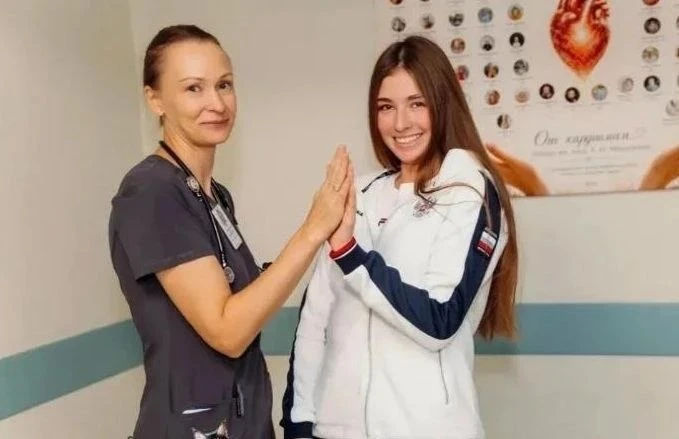 🏥🐎Новосибирские врачи спасли 16-летнюю пациентку, которую придавила 800-килограммовая...