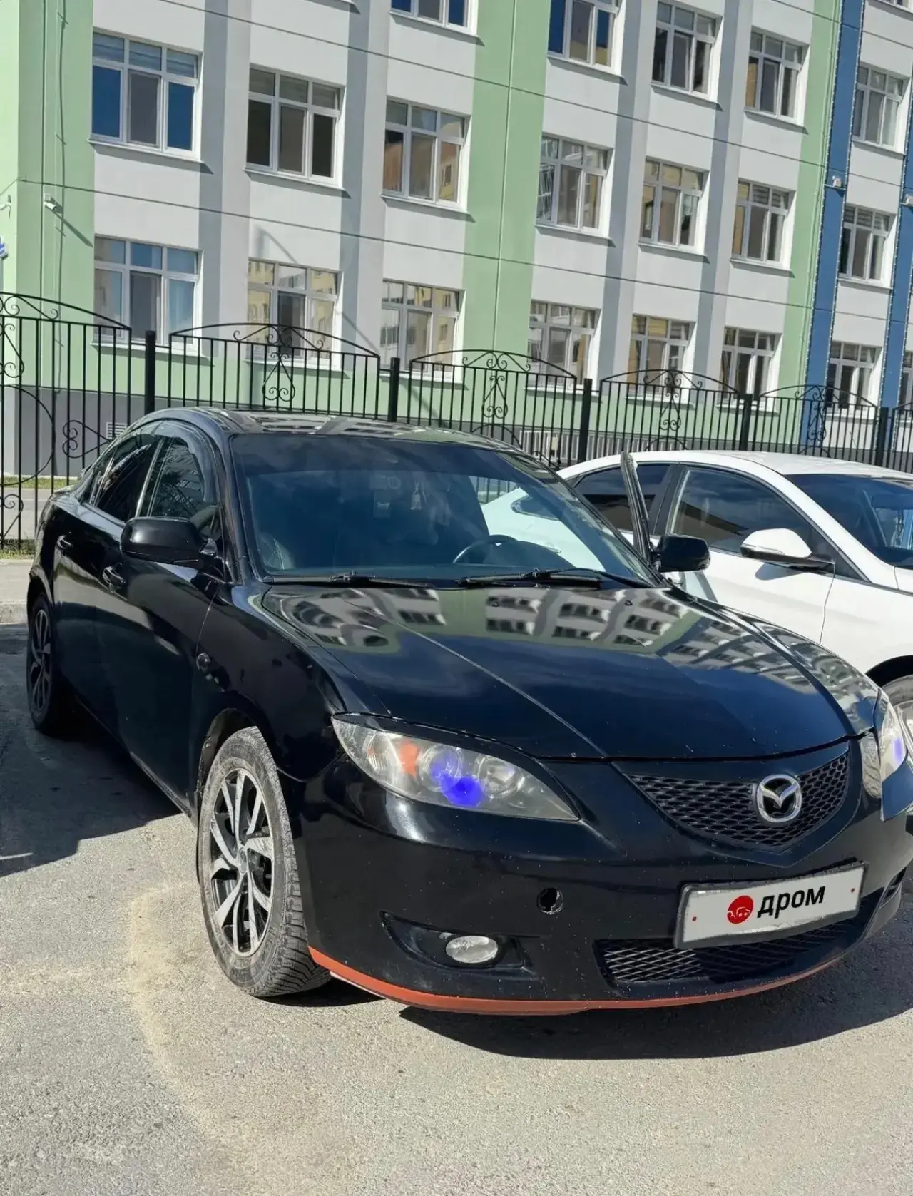 Продам автомобиль Мазда 3, седан.